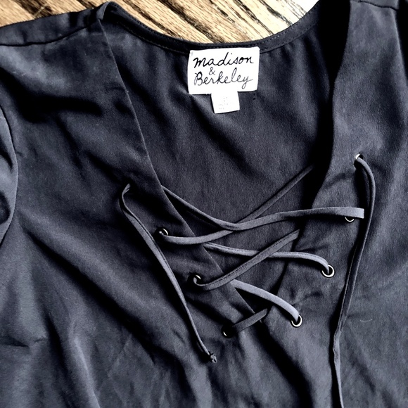 Like New Madison & Berkeley Nordstrom Split Sleeve - Picture 5 of 5